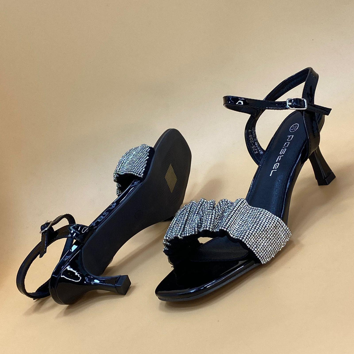 WOMEN SANDAL  W41 - Olive Tree Shoes 