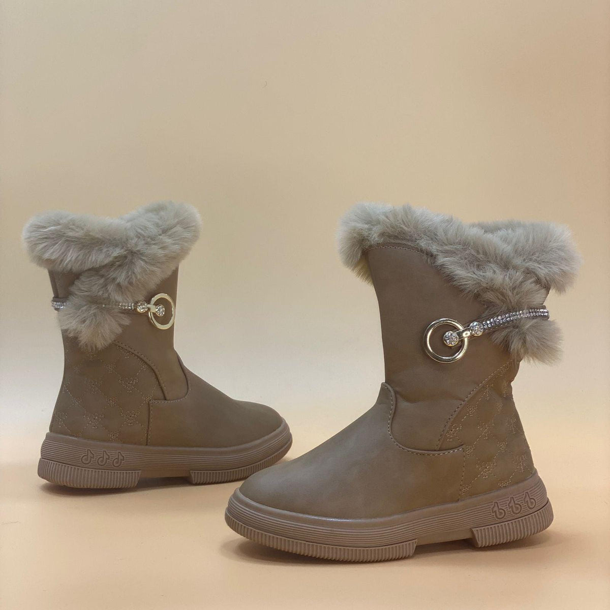 Olive tree best sale shoes and bags