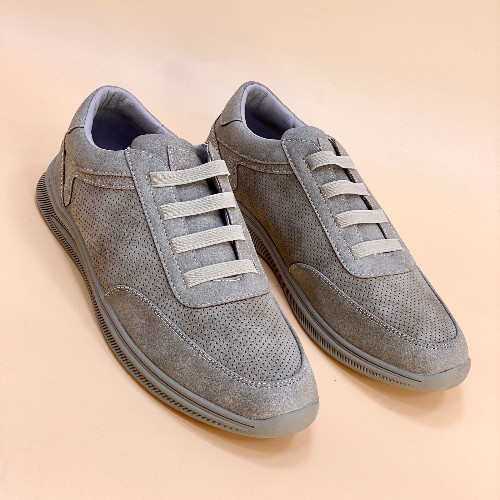 NEW ,  MEN SHOES  M185, MADE IN CHINA